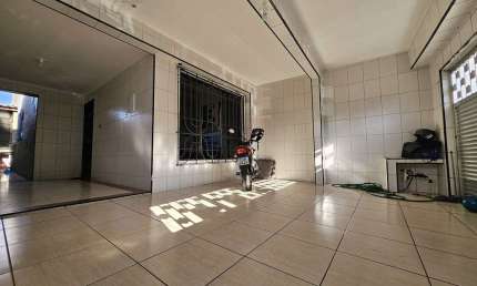 Sobrado com 3 dorms, Catiapoa, São Vicente - Cidade de Praia