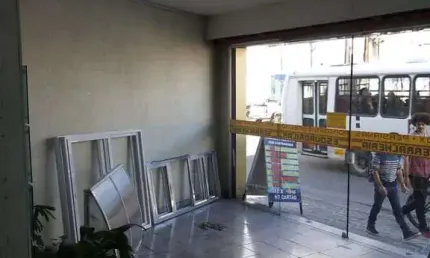 Loja, Parque São Vicente, São Vicente - R$ 650 mil, Cod: 137791