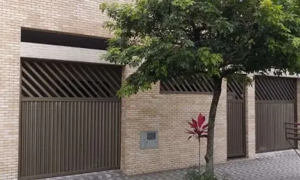 Casa com 3 dorms, Parque São Vicente, São Vicente - R$ 600 mil, Cod: 137796