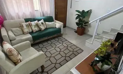 Sobrado de Condomínio com 2 quartos, Vila Margarida, São Vicente - R$ 275 mil, Cod: 138683