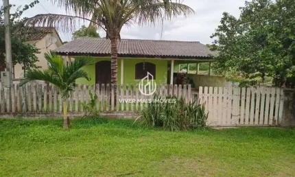 Casa com 3 quartos à venda na Praia de Leste, Pontal do Paraná  por R$ 300.000