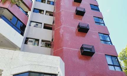 Apartamento para Locação Mobiliado em Boa Viagem com 02 Quartos e suíte.