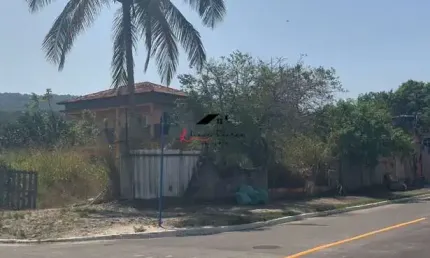 ‼️Terreno de esquina multifamiliar, a mais ou menos 100 mts da rodovia‼️