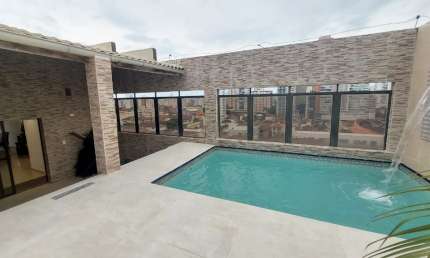 Cobertura Duplex Reformada no Boqueirão - Conforto e Sofisticação Próximo à Praia