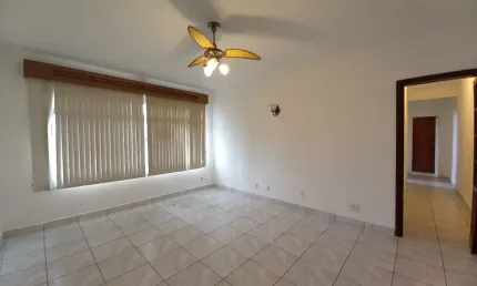 Amplo apartamento com 100m² no coração do Boqueirão – Vista livre e ótima ventilação!