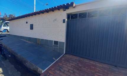 Casa à venda 180m²   em Sete Lagoas - Mg  Excelente localização ;