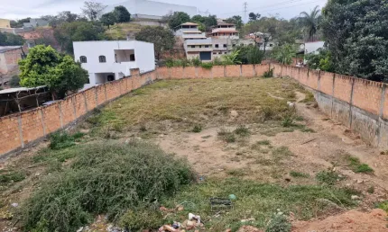 Ótimo *lote residencial* com *1000 m², localizado em **jequitiba , vespasianno mg, em uma *rua asfaltada* e com *infraestrutura completa*: