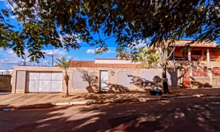 Casa à venda 258m² 5 quartos 4 vagas de garagem - bairro pomissão ii / lagoa santa -mg  excelente localização está na área central da cidade