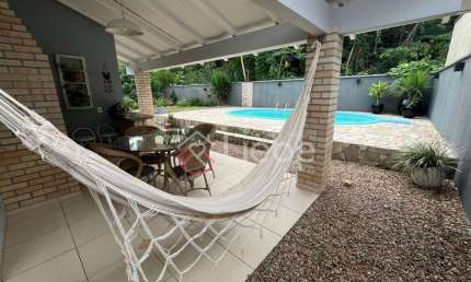 Casa com 3 quartos à venda no Centro, Pomerode , 224 m2 por R$ 1.100.000