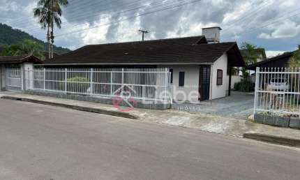 Casa com 3 quartos à venda no Centro, Pomerode , 193 m2 por R$ 850.000
