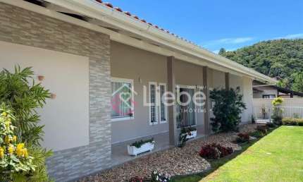 Casa com 3 quartos à venda no Centro, Pomerode , 268 m2 por R$ 997.000