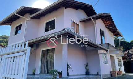 Casa com 5 quartos à venda no Centro, Pomerode , 197 m2 por R$ 840.000