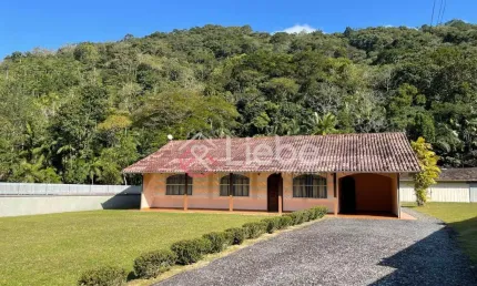 Chácara / sítio com 4 quartos à venda em Alto Cedros, Rio dos Cedros  por R$ 1.200.000