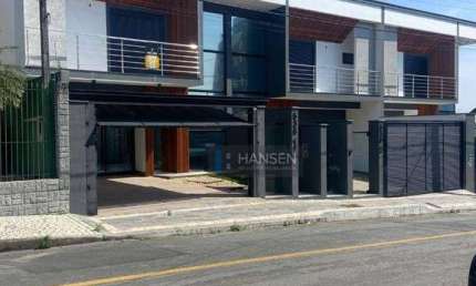 Sobrado com 3 suítes à venda, 190 m² por R$ 1.490.000 - Saguaçu - Joinville/SC