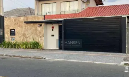 Casa com 4 dormitórios à venda, 220 m² por R$ 1.200.000,00 - Jardim Iririú - Joinville/SC