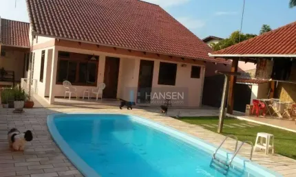 Sobrado com 4 dormitórios à venda, 185 m² por R$ 1.490.000,00 - Costa e Silva - Joinville/SC