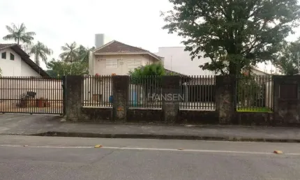 Sobrado com 3 dormitórios à venda, 150 m² por R$ 680.000,00 - Bom Retiro - Joinville/SC