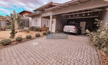 Casa à venda, 187 m² por R$ 999.000,00 - Bom Retiro - Joinville/SC