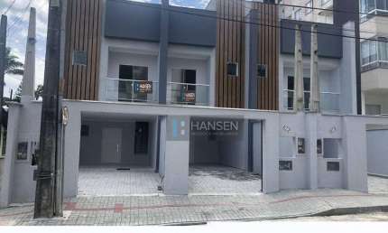 Sobrado com 3 dormitórios à venda, 216 m² por R$ 1.155.000,00 - Costa e Silva - Joinville/SC