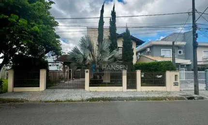 Casa com 1 suíte + 3  dormitórios à venda, 180 m² por R$ 850.000 - Vila Nova - Joinville/SC