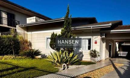 Casa com 1 suíte + 2 dormitórios à venda, 177 m² por R$ 780.000 - Espinheiros - Joinville/SC
