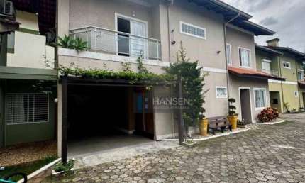 Sobrado com 1 suíte + 2 dormitórios à venda, 127 m² por R$ 980.000 - Glória - Joinville/SC