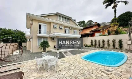 Casa com 4 suítes  à venda, 388 m² por R$ 2.500.000 - Glória - Joinville/SC