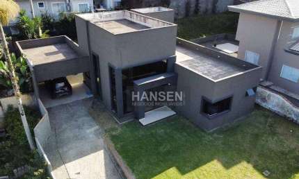 Casa com 1 suíte  + 2  dormitórios à venda, 214 m² por R$ 950.000 - Boa Vista - Joinville/SC