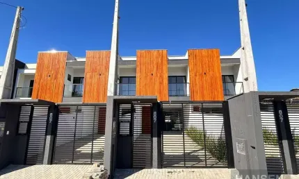 Sobrado com 1 suíte + 2  dormitórios à venda por R$ 584.000 - Iririú - Joinville/SC