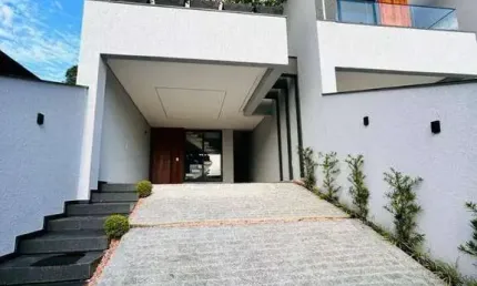 Sobrado com 3 suítes à venda, 164 m² por R$ 1.034.000 - Gloria - Joinville/SC
