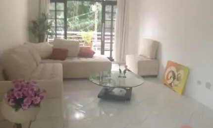 Sobrado à Venda com 3 Suítes no Jardim Santa Rosa – Aceita Permuta por Apartamento