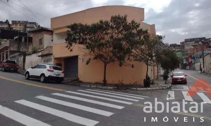Sobrado à Venda – 315m², 2 Dormitórios, 4 Banheiros – Parque Pinheiros – Taboão da Serra – SP