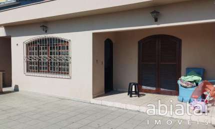 Casa com 3 quartos, 3 vagas de garagem, 185m² no Jd das Esmeraldas
