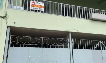 Casas á venda com 5 quartos e 187 m² de área - Jardim Trianon;