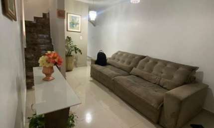 Sobrado de 200m² para venda com 3 dormitórios - Jardim Guayana