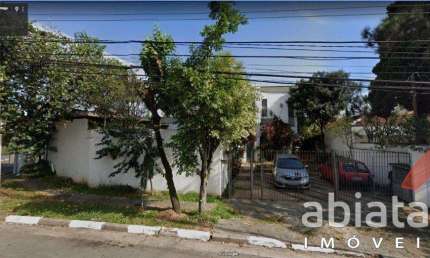 Não perca a oportunidade de conhecer este espaçoso sobrado de 200m²