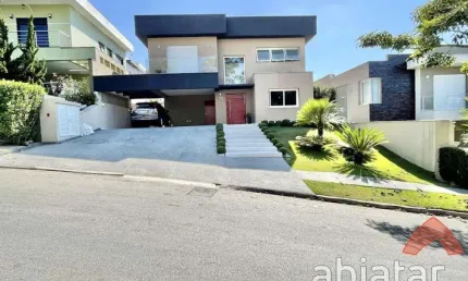 Casa de 507m² com 3 dormitórios com vaga para 3 carros - Paisagem Renoir