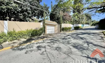 Casa de 4 dormitórios com 4 suítes de 680m² com vaga - Vila Santo Antônio