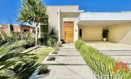 Casa de 494m² com 3 dormitórios com 4 vagas de garagem - Pitas