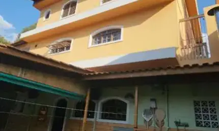 Casa com 4 quartos à venda na Rua Santina Alves de Franca, Jardim Mirna, Taboão da Serra