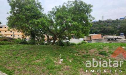 Terreno de 1.000 m² em Embu das Artes – Oportunidade Única!