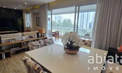 Apartamento à Venda com 4 Quartos no Condomínio Andorinha – Vila Andrade, São Paulo