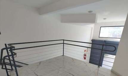 SALÃO COMERCIAL COM 38 m², MEZANINO, 2 VAGAS DE GARAGEM, KIZAEMON TAKEUTI, EXCELENTE LOCALIZAÇÃO