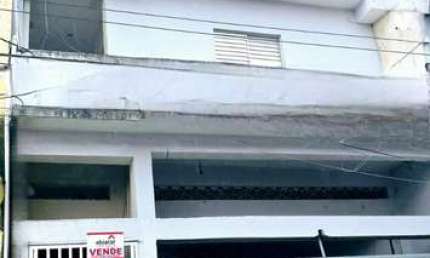 Casa à venda no Embú das Artes em excelente localização