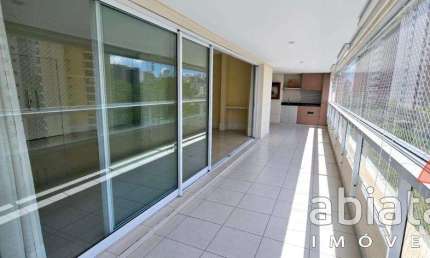 Apartamento à venda no Panamby 4 dormitórios sendo 3 suítes e 3 vagas de garagem.