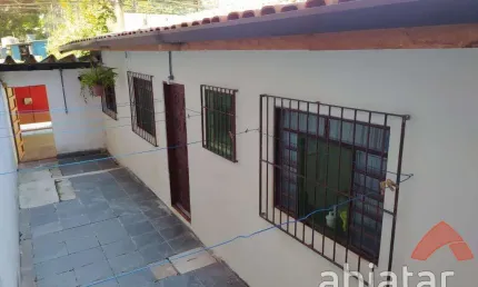 Casa com 2 quartos à venda na Rua Maria Catarina Comino, Jardim Três Marias, Taboão da Serra