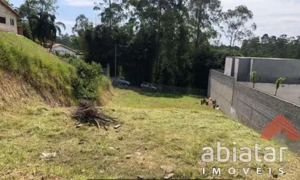 TERRENO PLANO DE 1000M² NO CONDOMÍNIO VALE DO LOIRE.