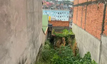 TERRENO COM CASA - JD. NOVO CAMPO LIMPO - EMBU DAS ARTES