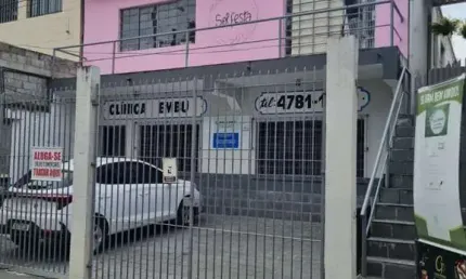 Sala comercial de 13m²  ideal para escritórios, consultórios, estética ou atendimentos.