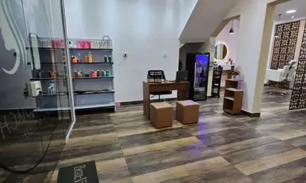 Salão Comercial para Locação – Embu - Jardim Castilho